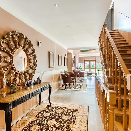 K Villa *